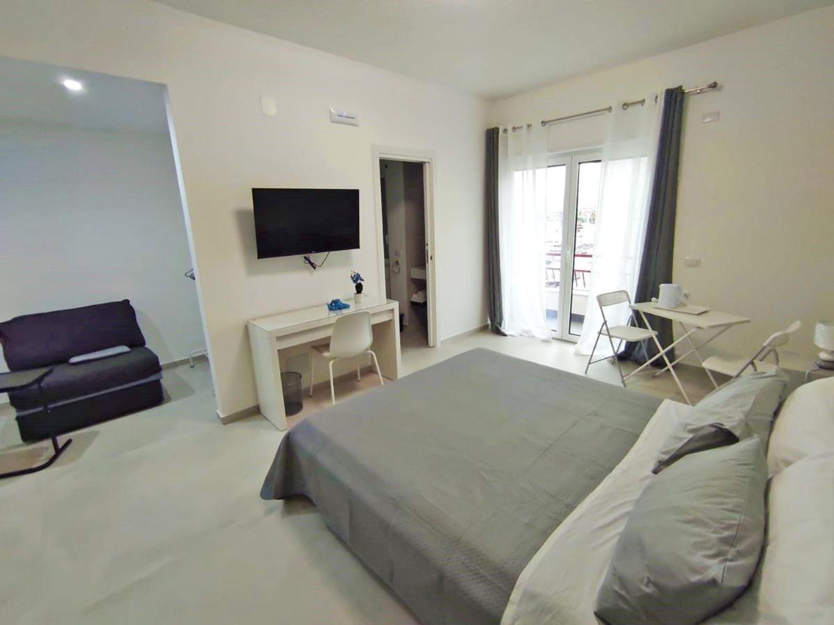 B&B La Finestra Sul Mare Milazzo Esterno foto