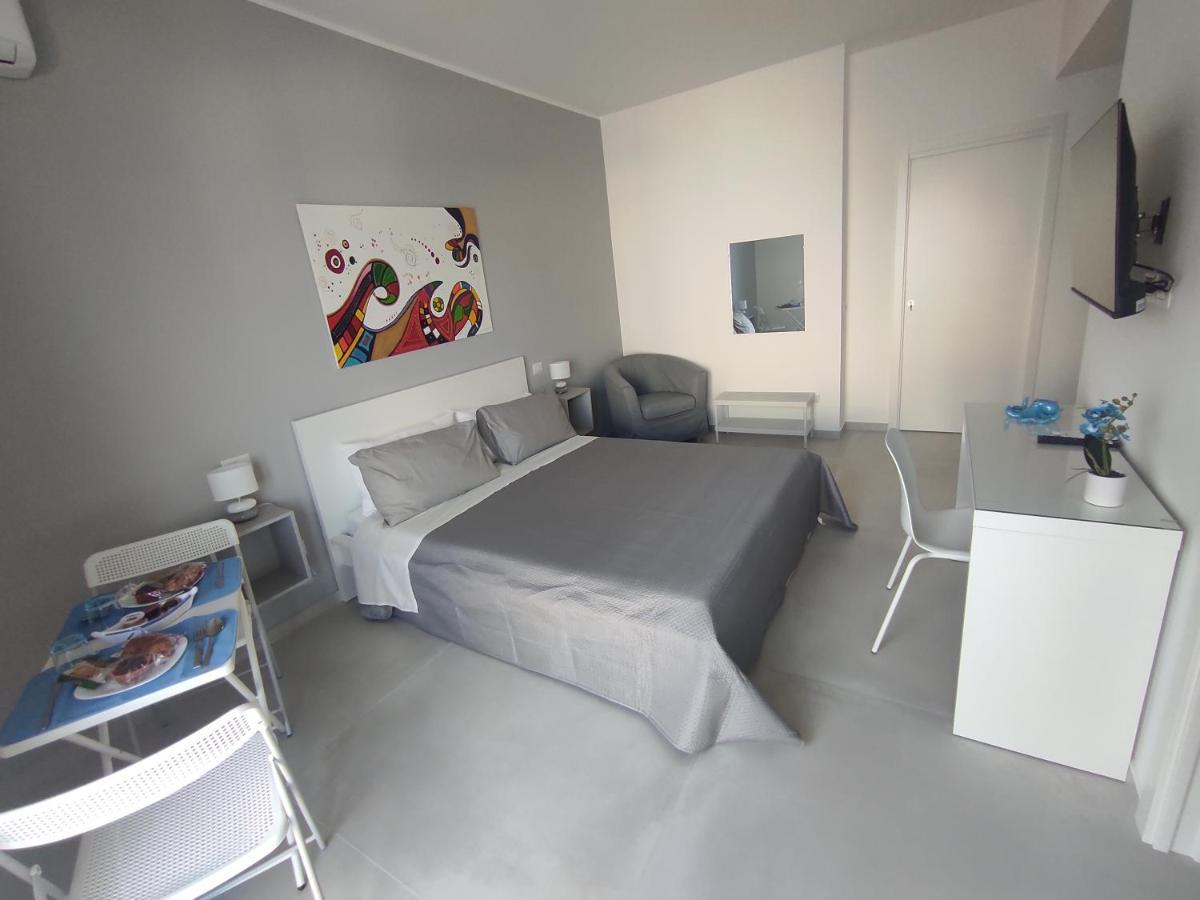 B&B La Finestra Sul Mare Milazzo Esterno foto