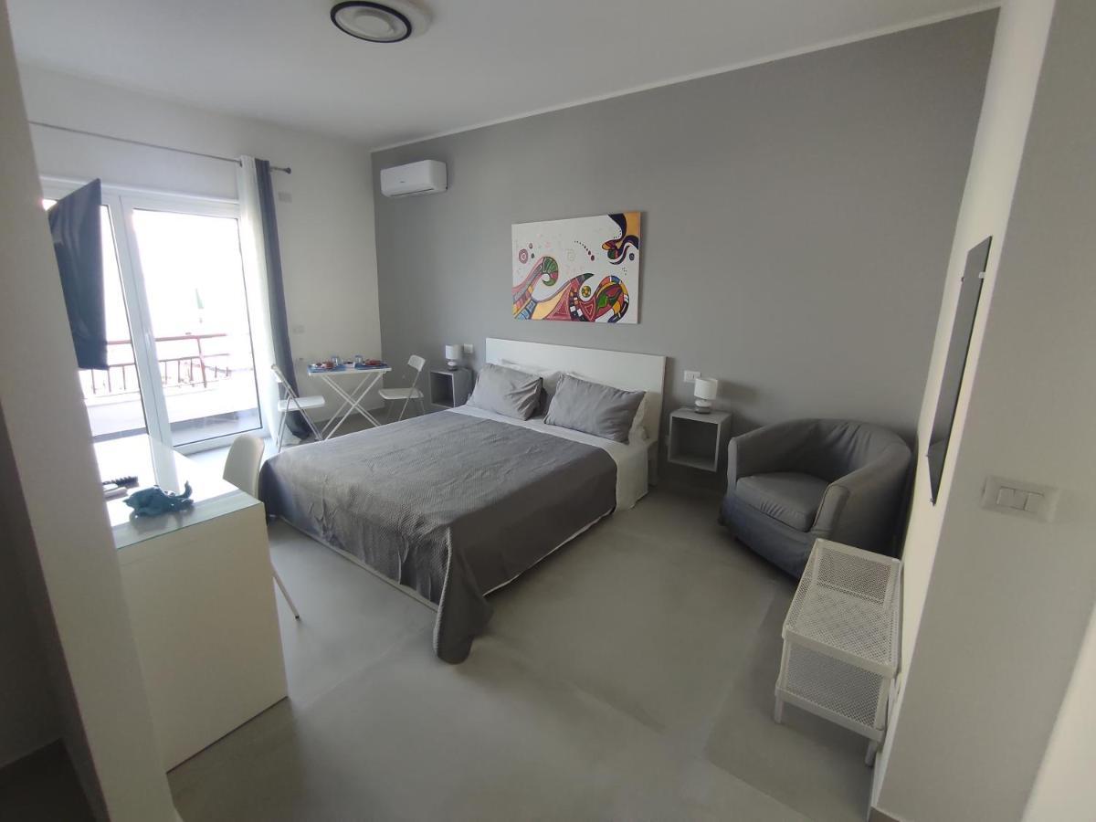 B&B La Finestra Sul Mare Milazzo Esterno foto