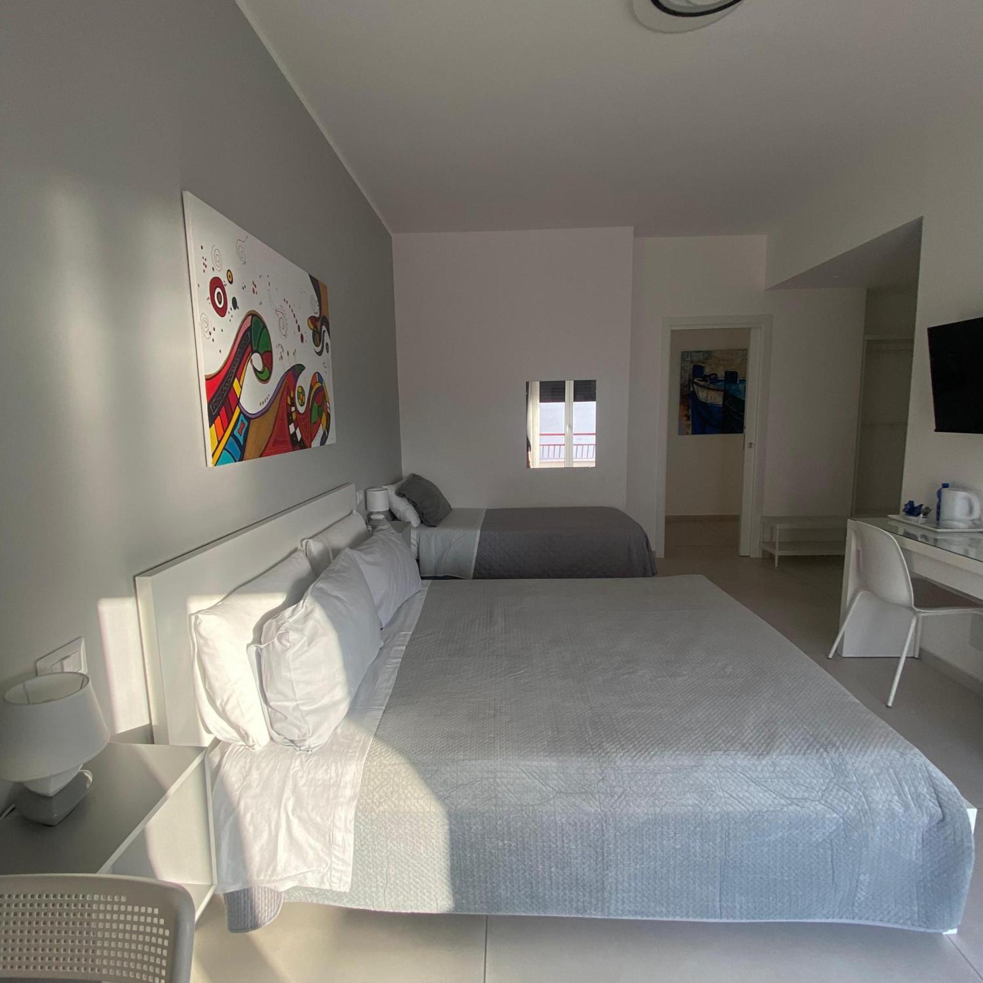 B&B La Finestra Sul Mare Milazzo Esterno foto
